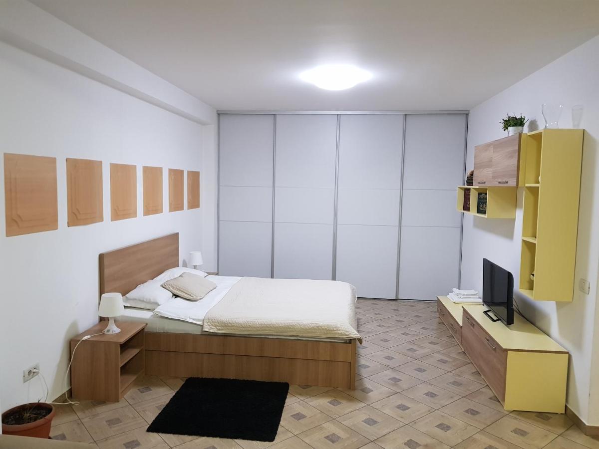 Aparthomes Fundeni 부쿠레슈티 외부 사진