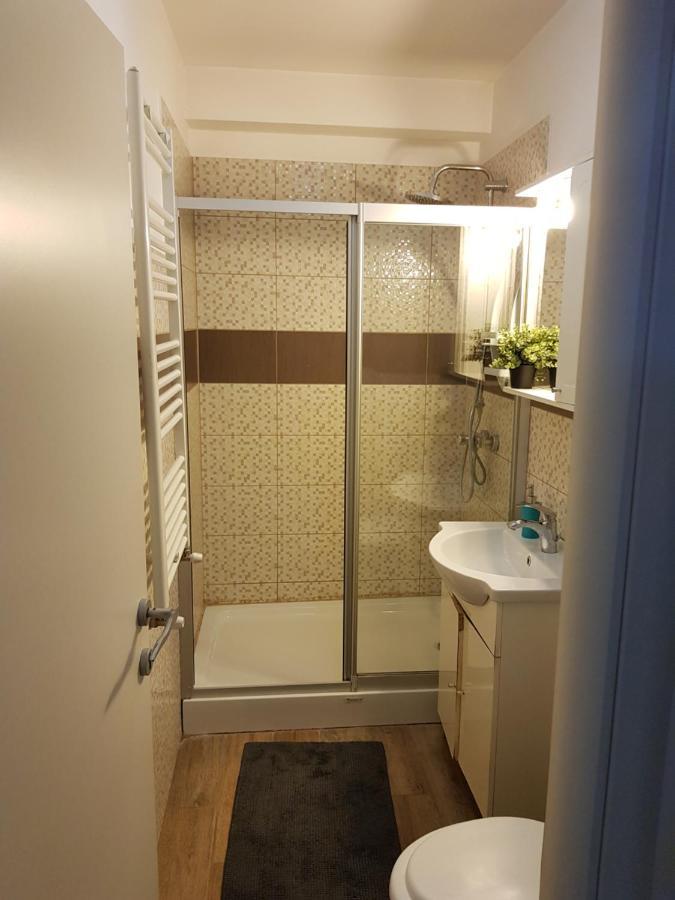 Aparthomes Fundeni 부쿠레슈티 외부 사진