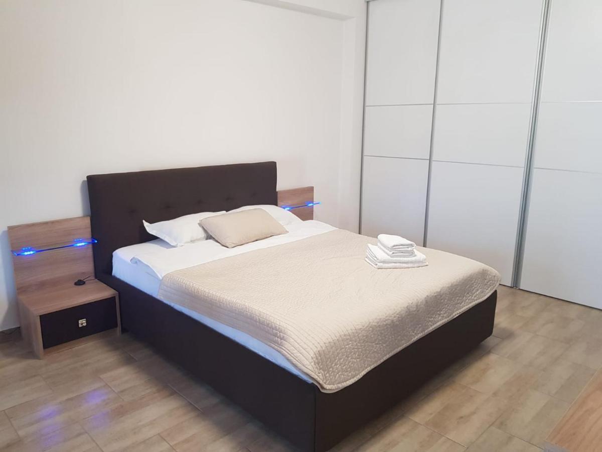 Aparthomes Fundeni 부쿠레슈티 외부 사진